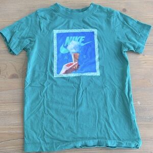 Youth S Nike tee